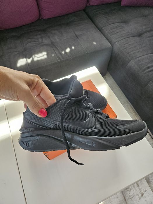 Дамски маратонки Nike  НОВИ