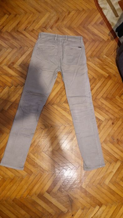 Pantaloni Hugo Boss 29/32 bej