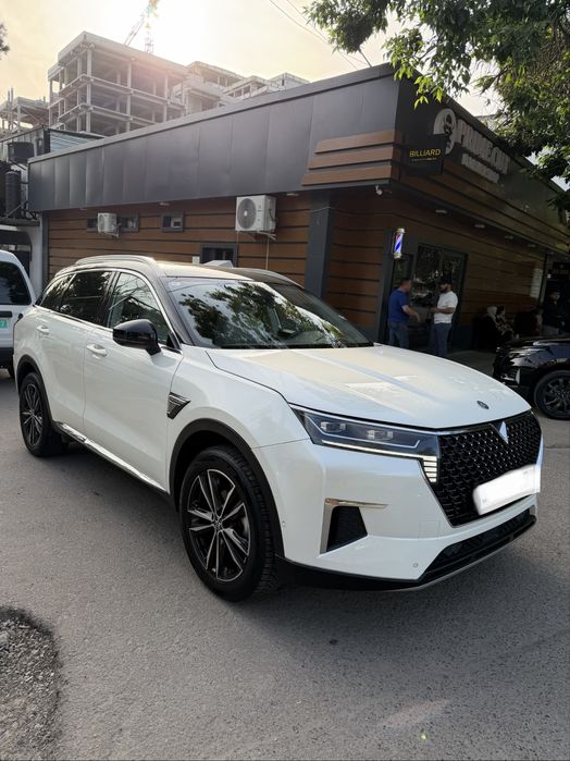 Dongfeng Nissan Venucia Star