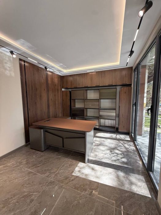 Ойбек / Шохмед центр / нежилое помещение с площадью 80кв.м срочно