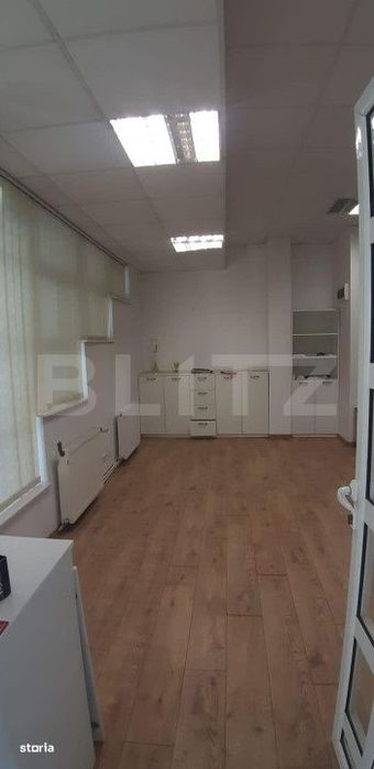 Spatiu prestari servicii, parter, strada principala, 220 mp, Obcini