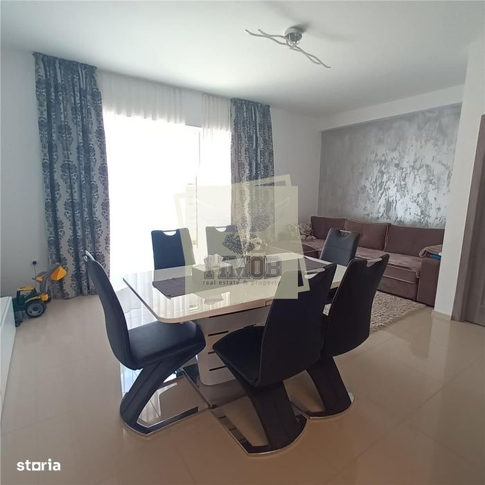 Casa cu 3 camere 3 balcoane si parcare privata in Selimbar