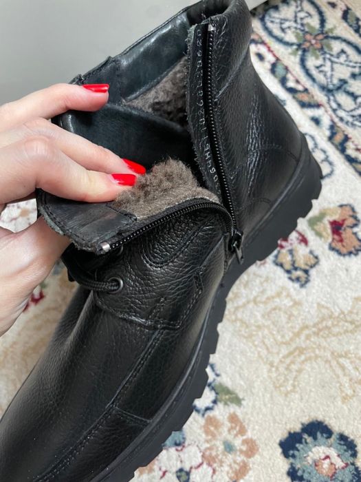 Продам мужские зимние сапоги