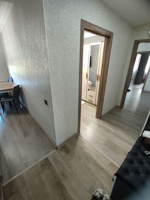 Продается 4-комн (9-12, 5 этаж) с мебелью