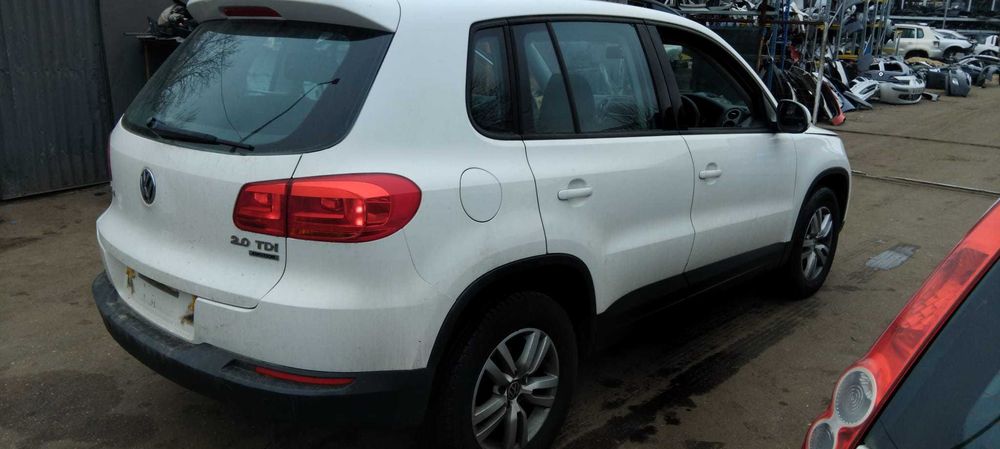 Dezmembrez Volkswagen Tiguan 2.0 TDi an 2014 cod motor CFFB