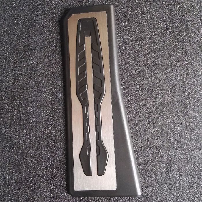Ornamente INOX pedale M- BMW 5, 6, 7, X1, X3, X4 (F01 F06 F10 F25 F26)