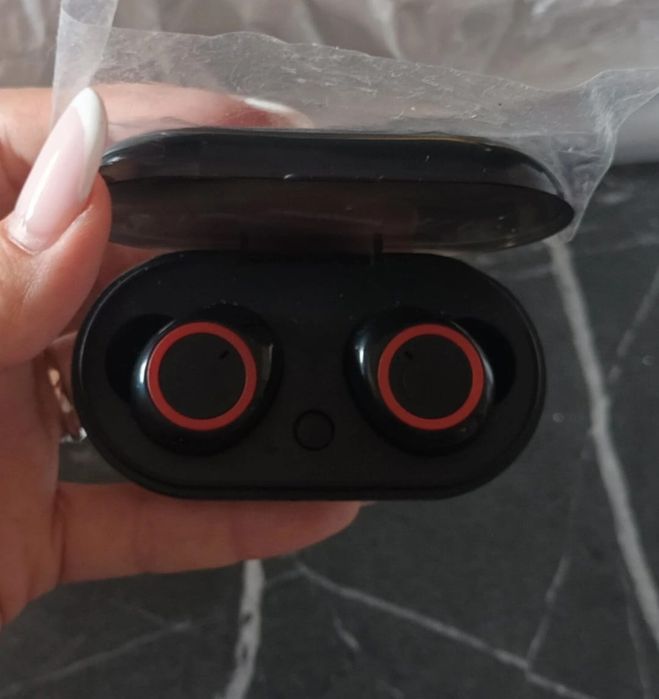 Căști wireless cu bass