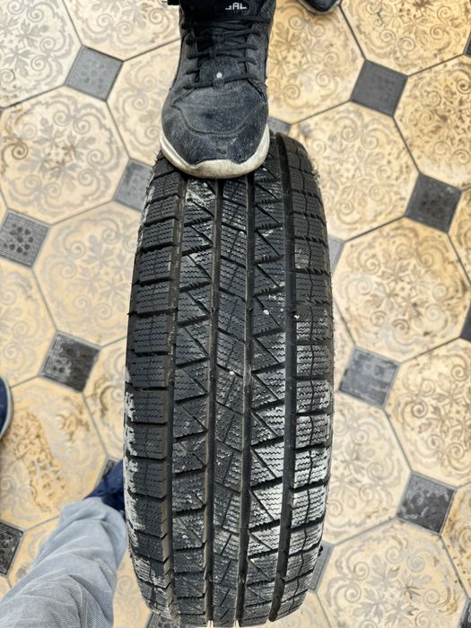 Продам шины 185/65/15