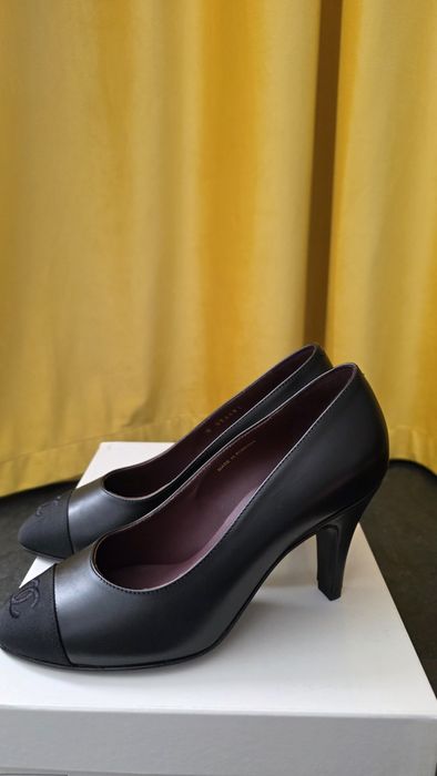 Pantofi cu toc Chanel