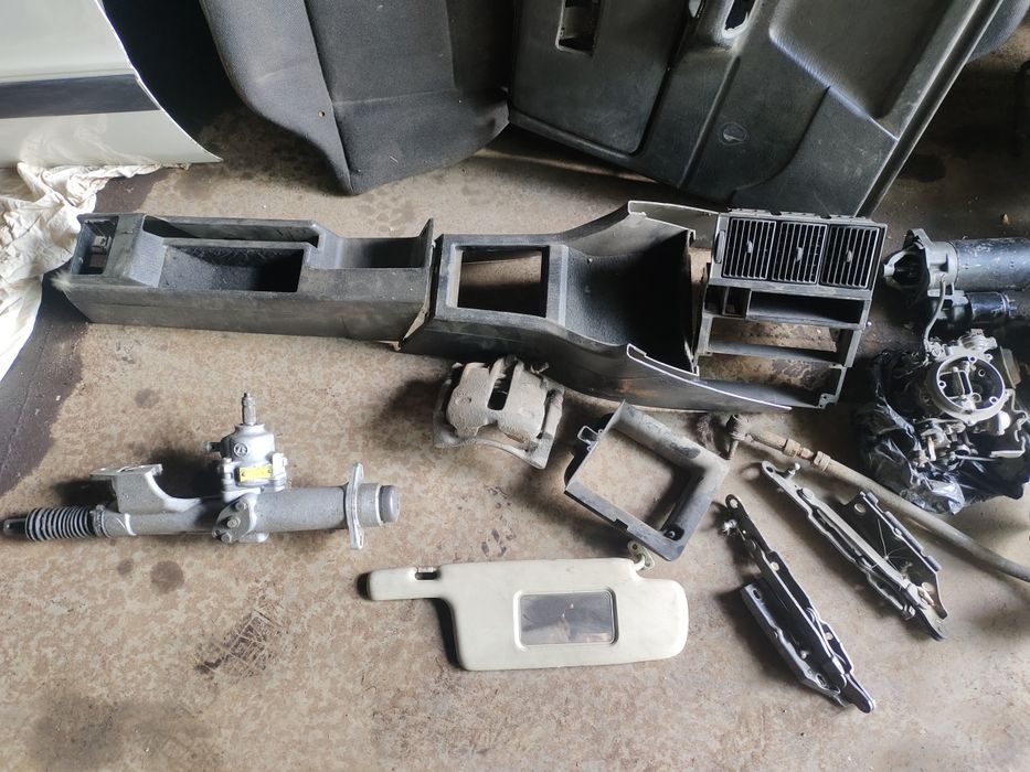 Продам разные запчасти на Ауди 80 б3