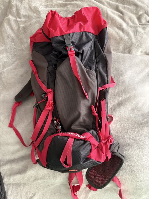 Туристическа раница - 30 л Quechua