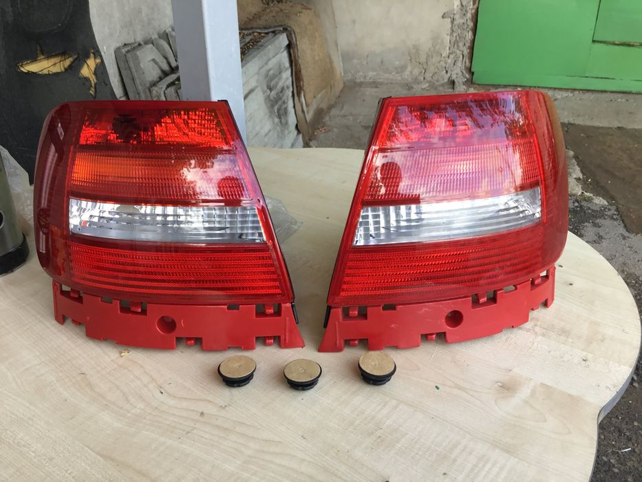 Фонари и фара на ауди 100 ,80  ,Б 5,6