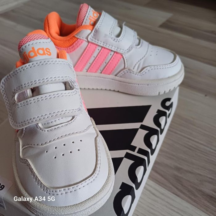 Маратонки Адидас 22 номер