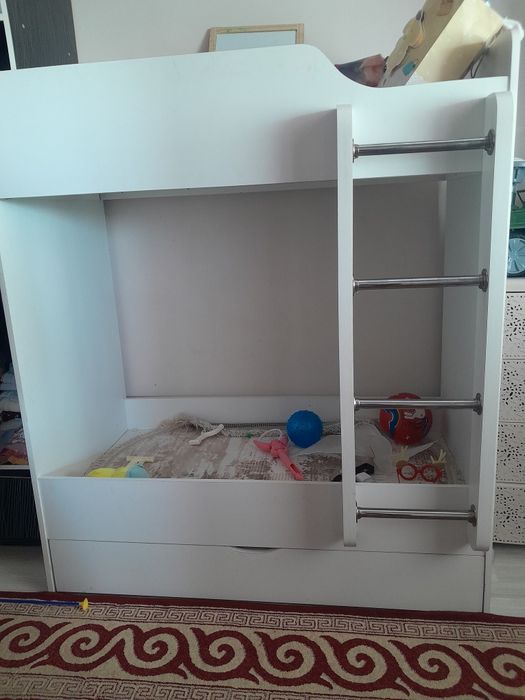 Детский кровать 3х яростьный