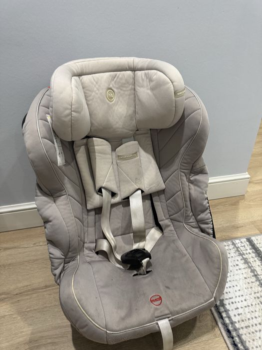 Срочно продам автокресло Hb
