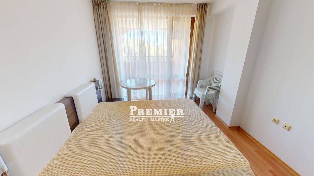 Продава се Тристаен апартамент в к.к. Слънчев бряг - 122 кв.м за 779 €/кв.м - Снимка #4