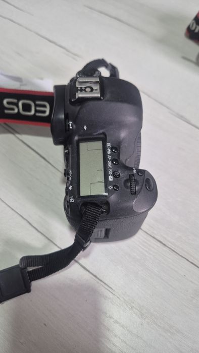 Фотоаппарат Canon 5D mark 3