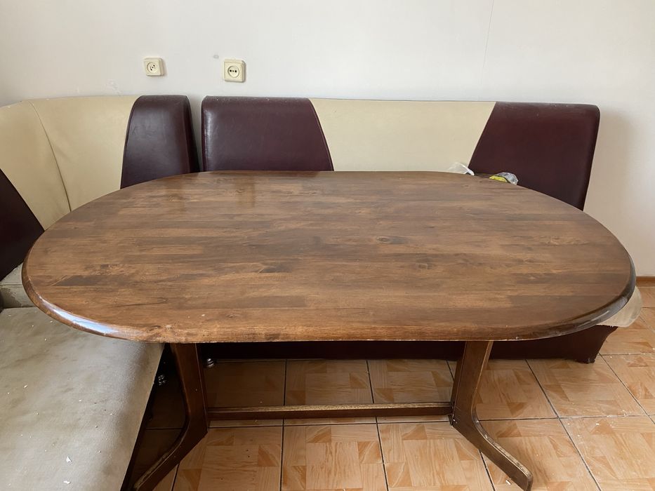 Стол 150 на 90.