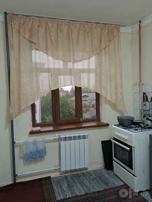 Jizzax mikrarayon 3 1 da 1xona  kvartira ijaraga beriladii