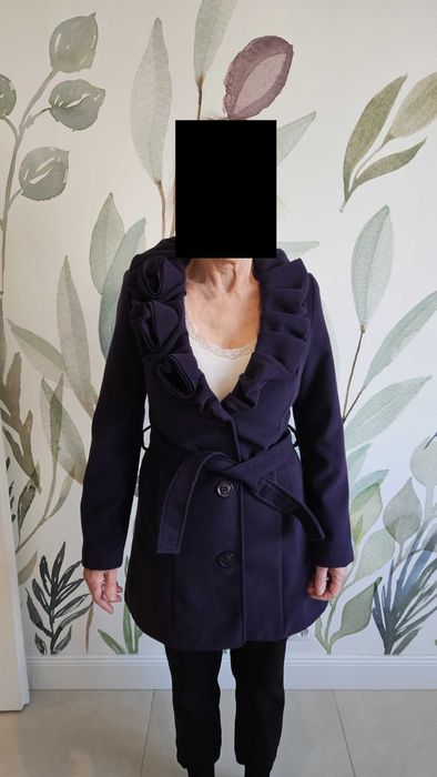 Елегантно дамско палто с вълна, размер M