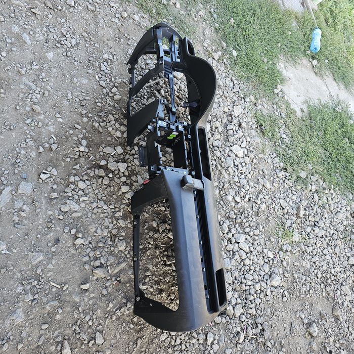 Арматурното табло пасат 6-7