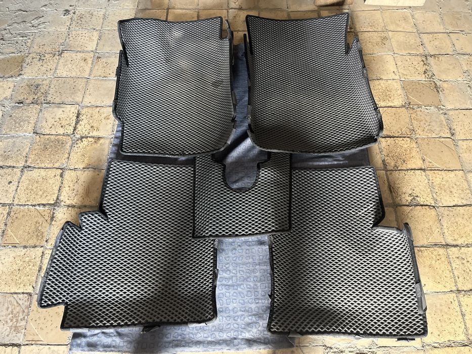 Продам EVA коврики Renualt Duster