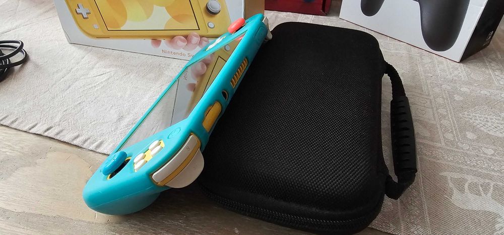 Nintendo Switch Lite Yellow 32 GB + 128GB карта