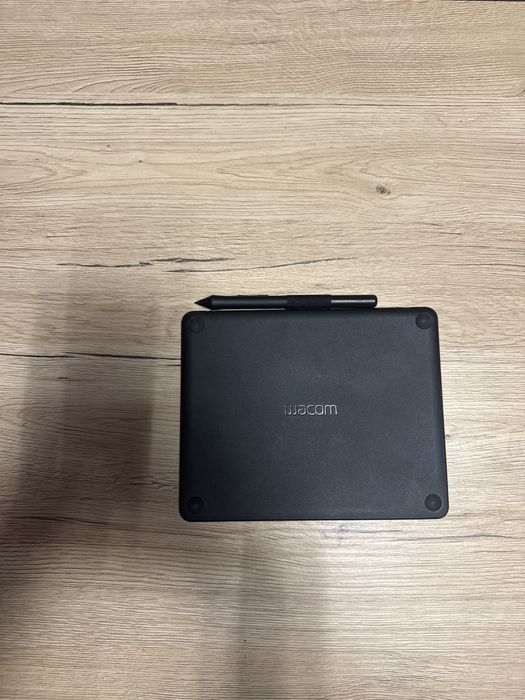 Графичен таблет Wacom Intuos S- черен