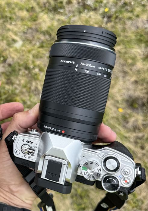 Obiectiv Olympus 75-300 mm Zoom MFT Micro Four Thirds