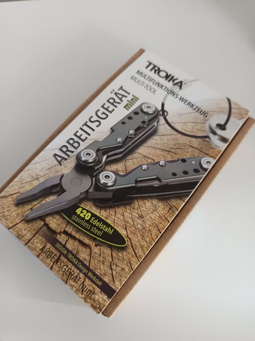 Многофункционален инструмент Troika клещи, нож, трион, отвертки и т.н.