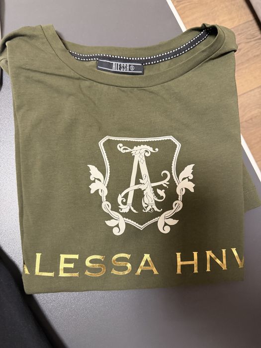 Чисто нова тениска Alessa