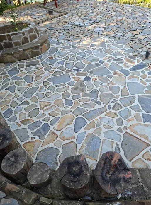 Vând piatră și montez oriunde în țară doar 130 lei mp data la gata.