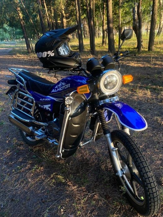 Продам мотоцикл 200 кубов с документами