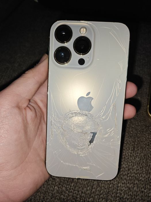 iPhone 13 pro 256 гб не идеал