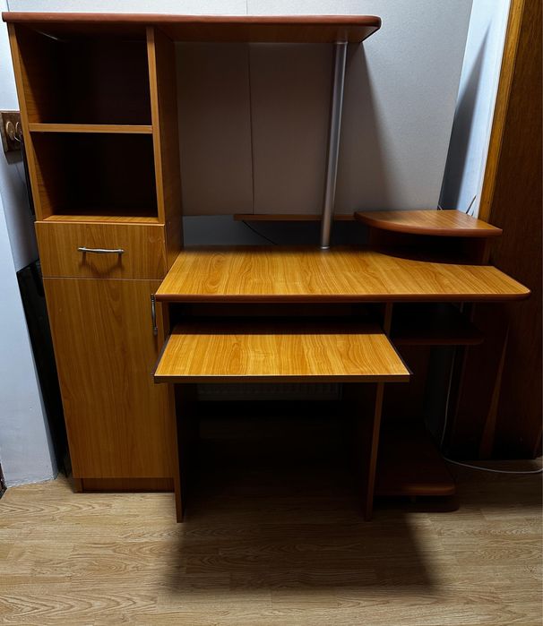 Birou spatios si practic