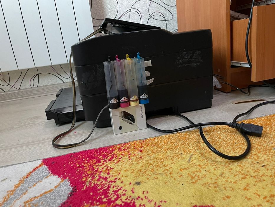 Продам принтер на запчасти