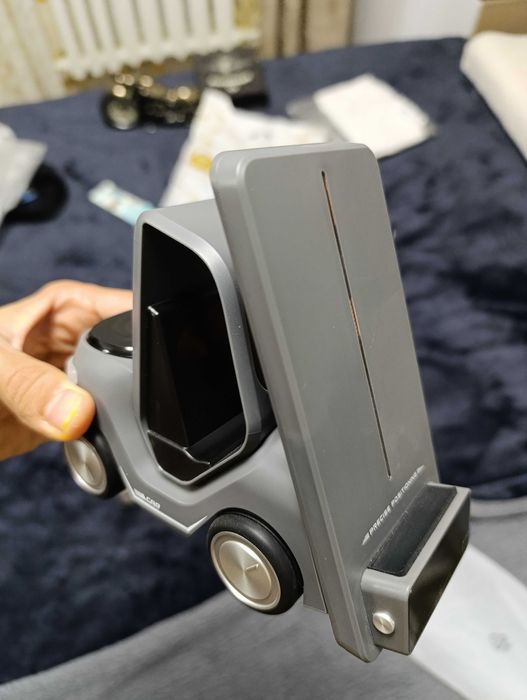 Продам беспроводную зарядку для телефона, 200.000 сум