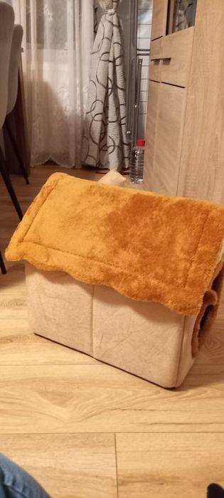Căsuță pliabilă pentru pisică/ câine de talie mică NOUĂ