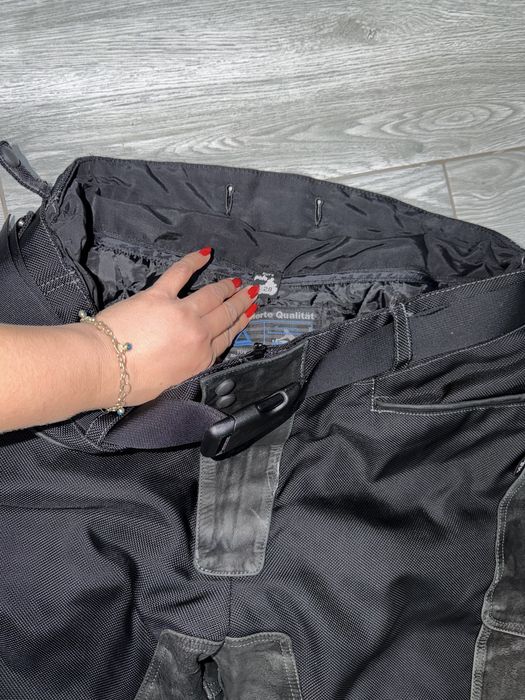 Pantaloni moto polo textil și piele