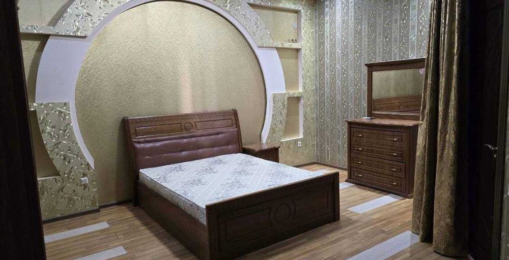 Аренда  Дом- Просторный  ориентир улица Саламатина 10 комнат