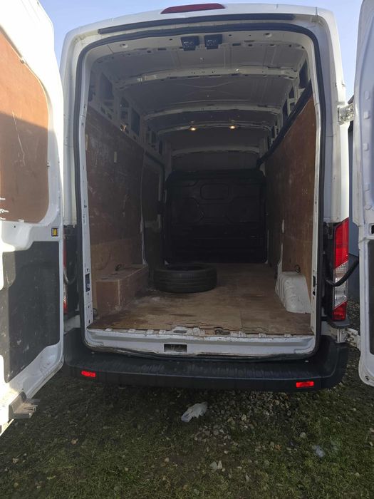Vand Ford Transit 350 cu volan pe dreapta