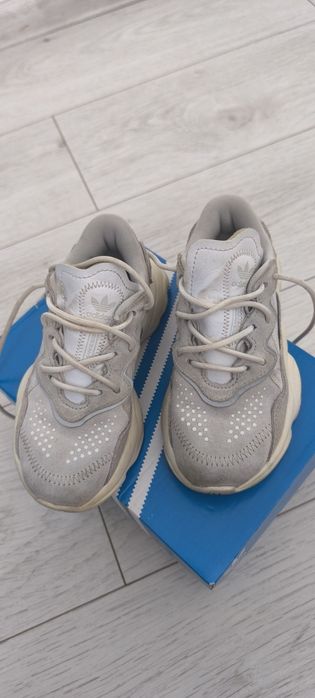 Adidași Ozweego mărimea 28