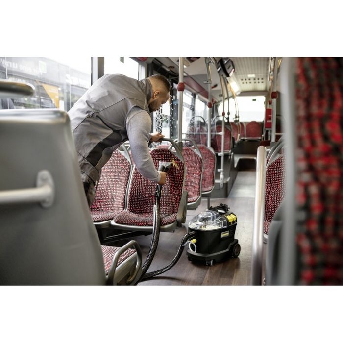 Inchiriez aspirator  injectie-extractie cu apa' curatat/spalat canapea