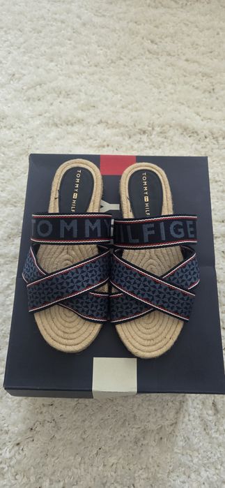 Espadrile Tommy Hilfiger originale cu talpa de iuta,mar 36,purtate o singura data