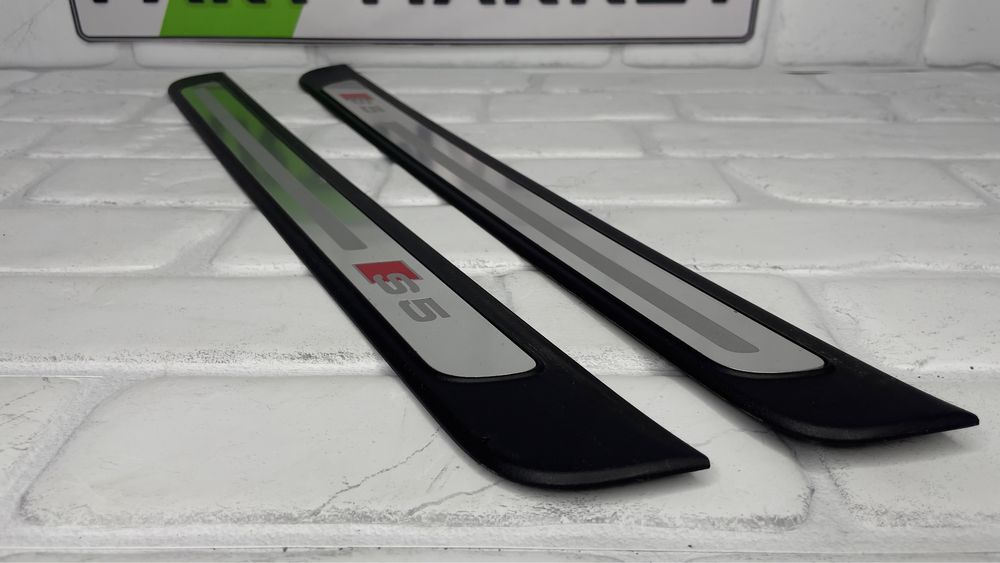 Лайсни прагове AUDI S5