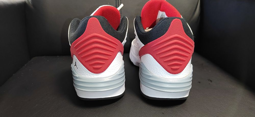 Nike Jordan Max Aura 4, номер 38,5