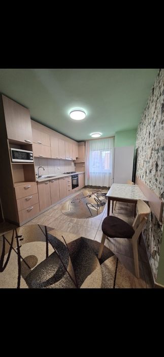 Închiriez apartament 2 camere