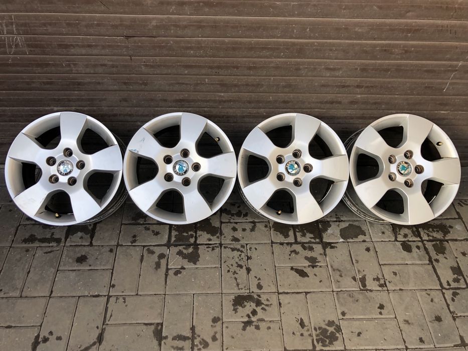 Диски на Шкоду R15