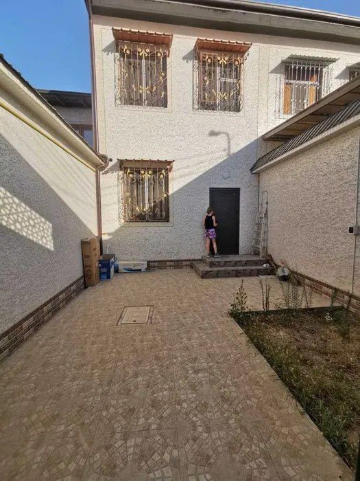 Продаётся двухэтажный коттедж в Мирабадском районе ор-р РЕПС 130,000$