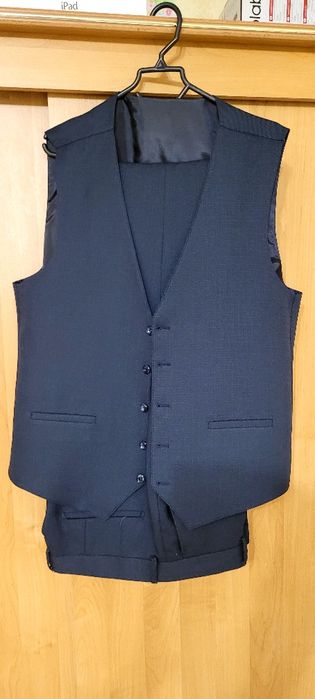 Продам мужской костюм